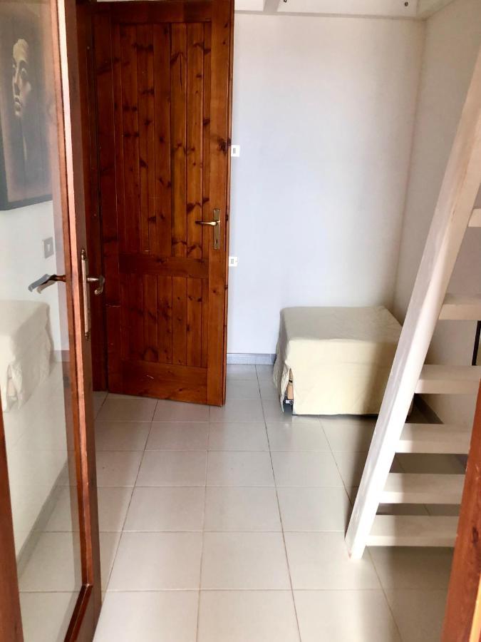 Teodor House Apartment San Teodoro  Bagian luar foto
